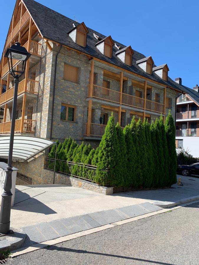 Apartamento En Vielha Luaran gambar