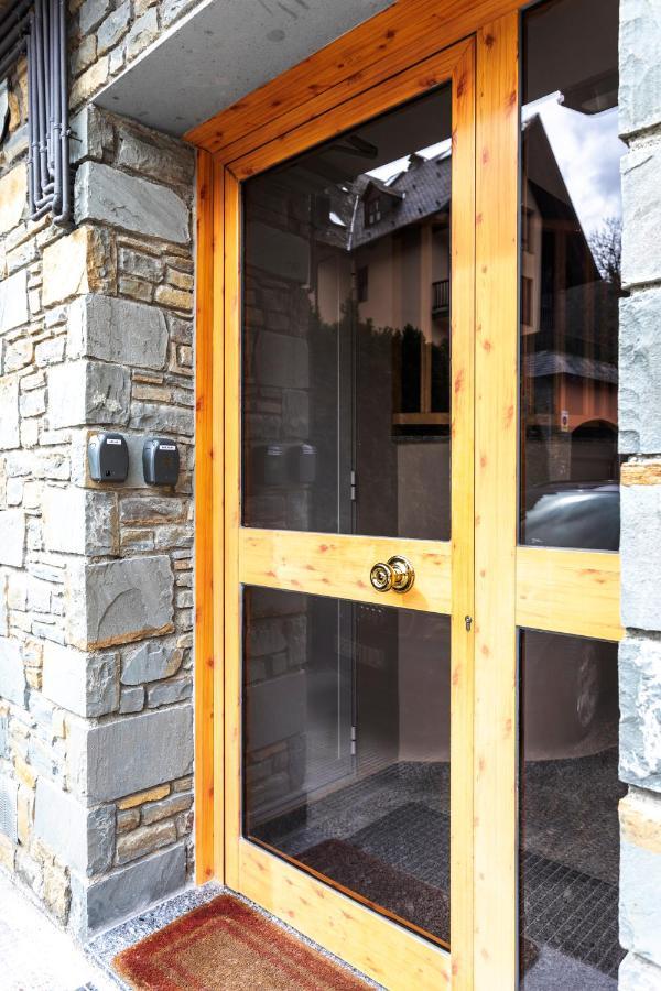 Apartamento En Vielha Luaran gambar