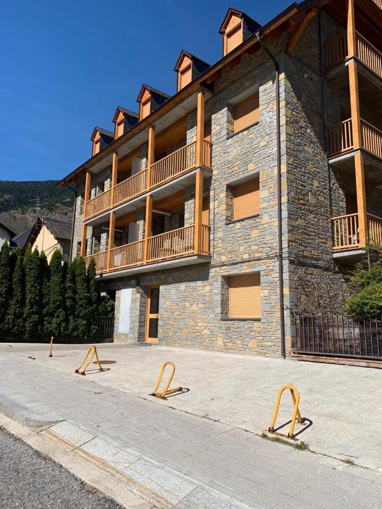 Apartamento En Vielha Luaran gambar